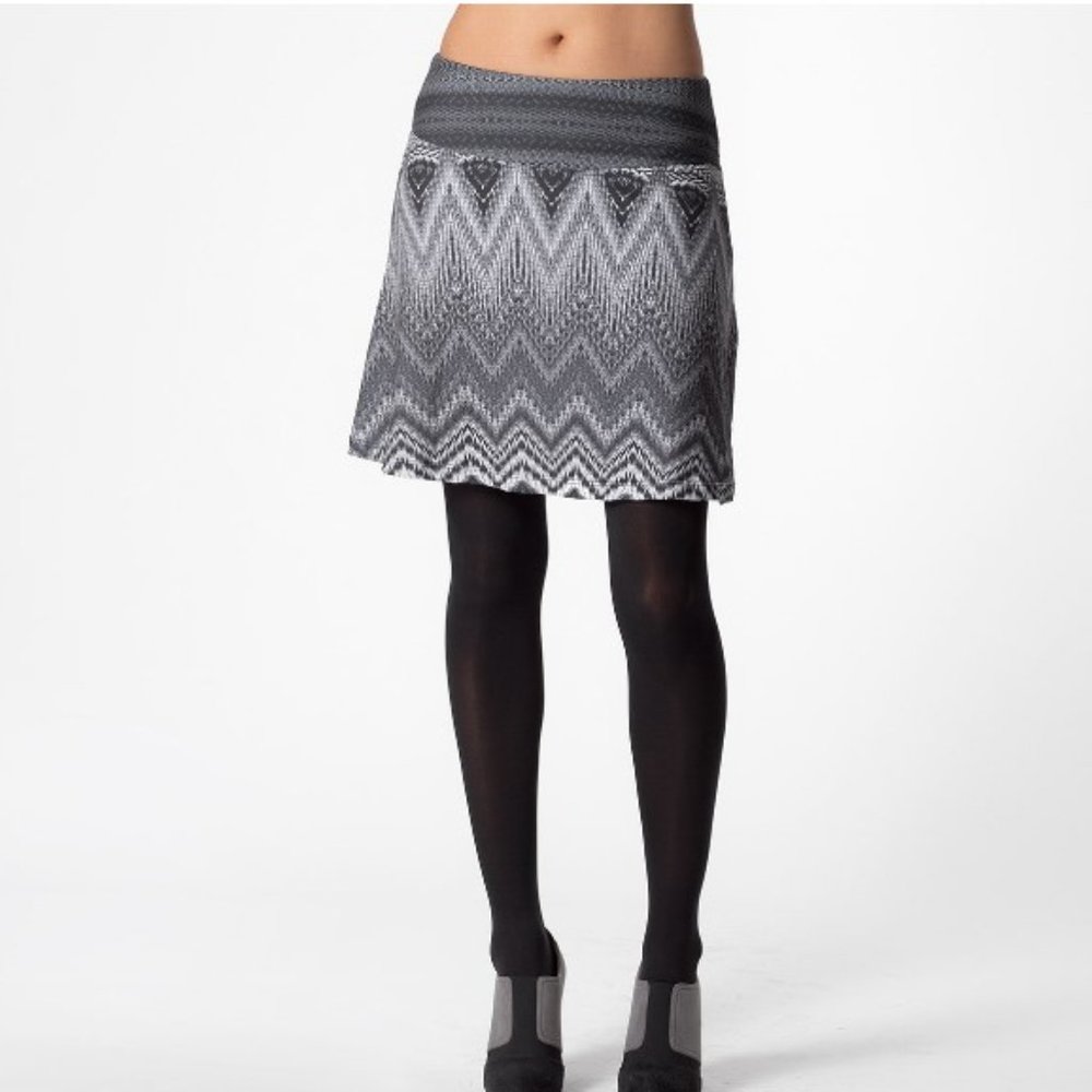 Prana Women's Stretchy Travel Skirt Size Medium